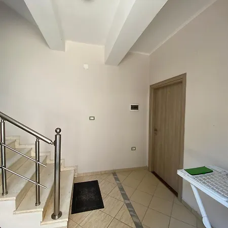 Mikel's House * Sarandë