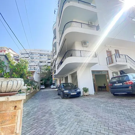 Lägenhet Mikel's House Sarandë