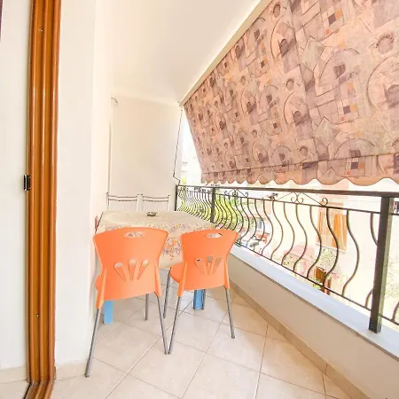 Mikel's House * Sarandë