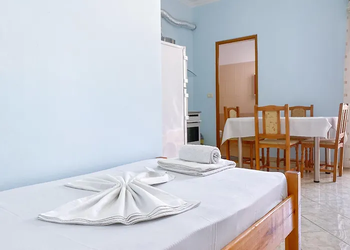 Daire Mikel's House *